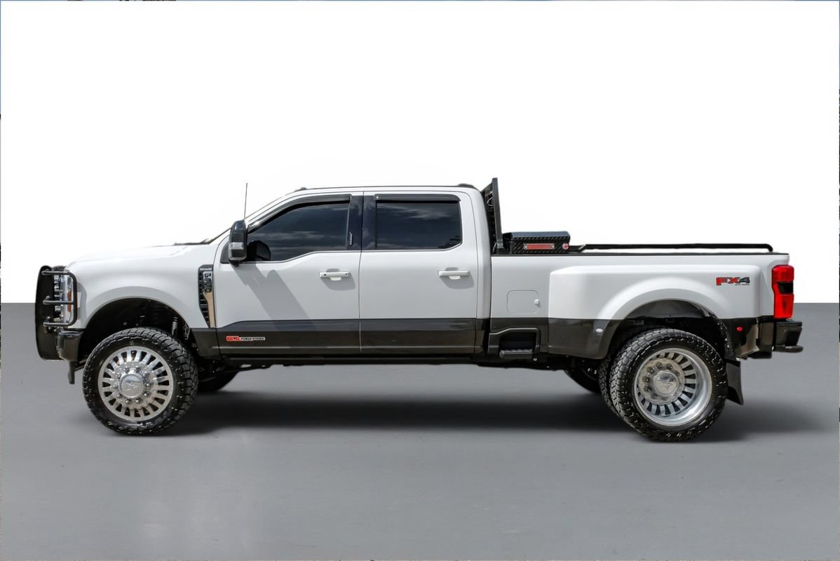 Used 2024 Ford F350 King Ranch w/ FX4 Off-Road Package AWD/4WD image 9