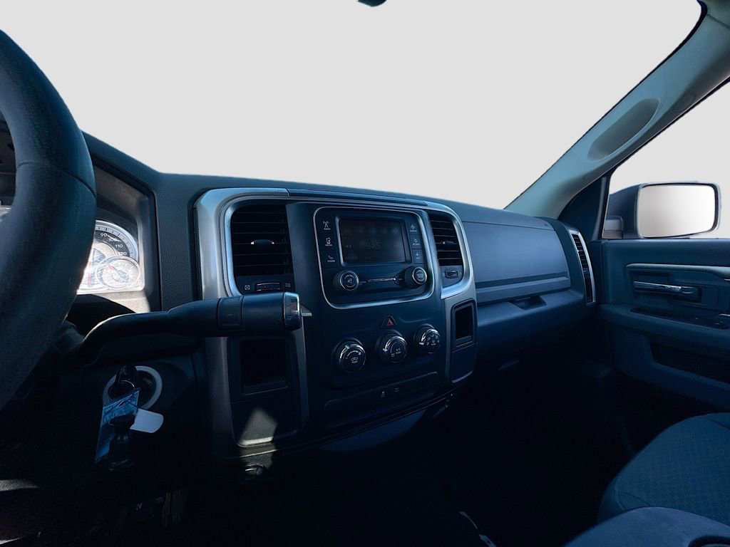 Used 2013 RAM 1500 Classic SLT w/ Premium Display Pkg RWD image 26