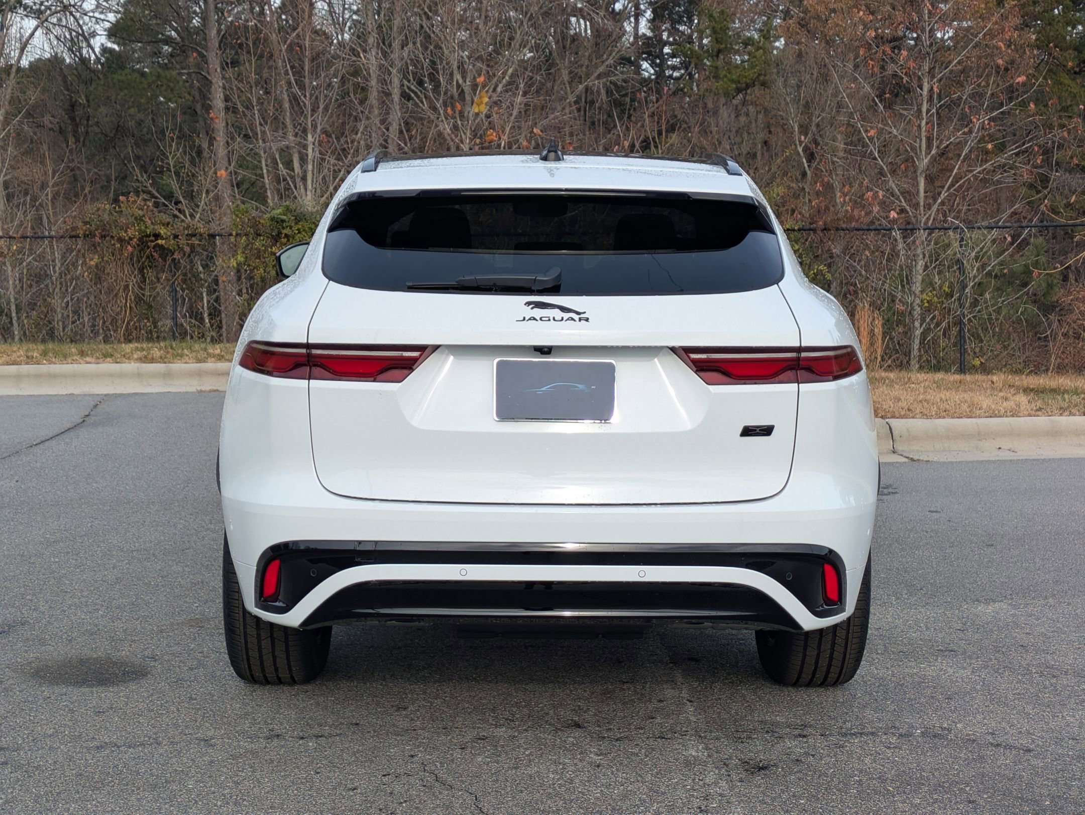 New 2026 Jaguar F-PACE R-Dynamic S image 6