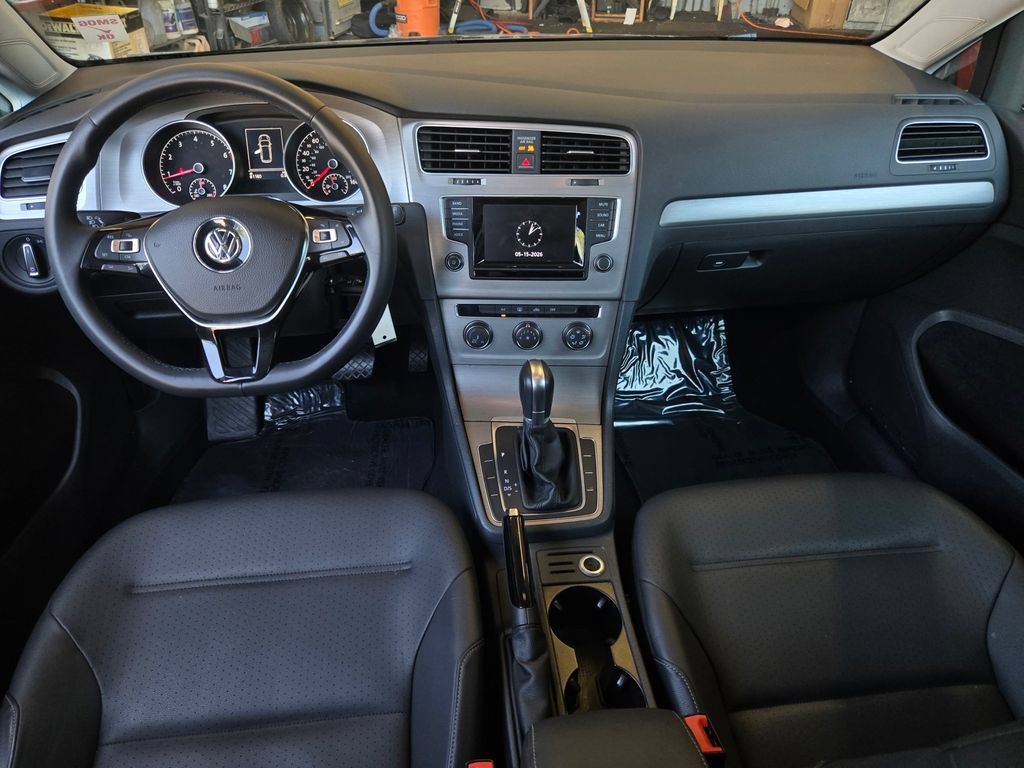Used 2015 Volkswagen Golf S FWD image 14