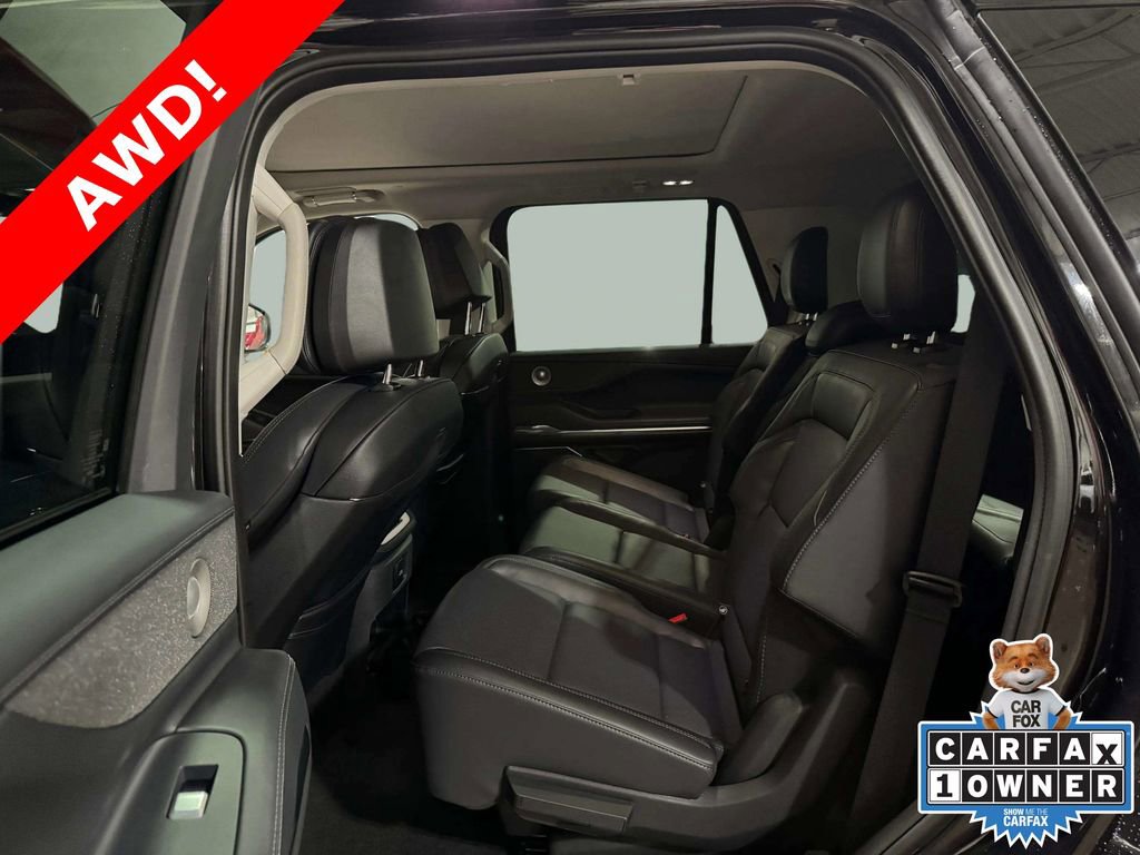 Used 2025 Lincoln Navigator Reserve image 22
