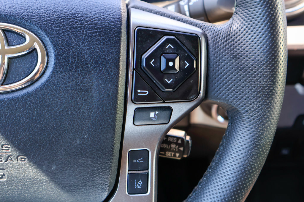 Used 2023 Toyota Tacoma SR5 RWD image 15