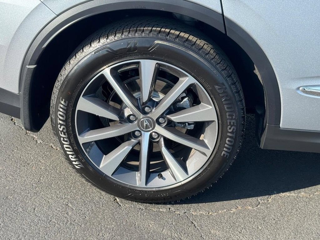 Certified 2026 Acura MDX w/ Technology Package FWD image 11