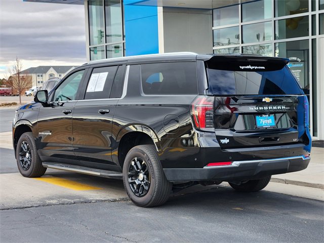 Used 2025 Chevrolet Suburban LT image 41