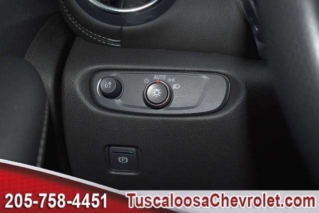 Used 2025 Chevrolet Blazer LT image 38