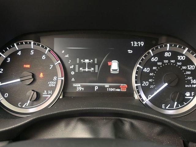 Used 2024 Toyota Highlander LE image 14