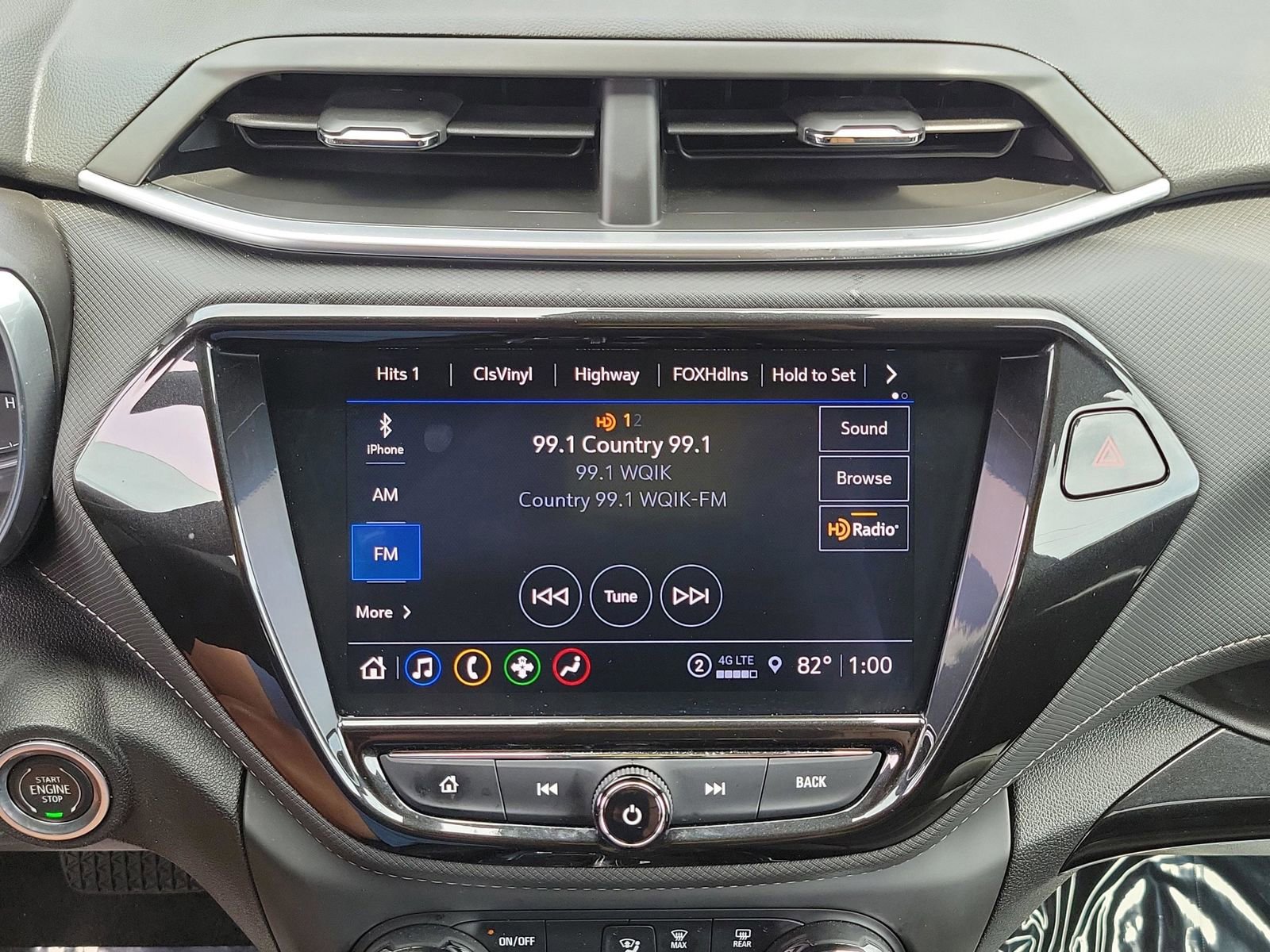 Used 2021 Chevrolet TrailBlazer ACTIV w/ Sun and Liftgate Package AWD/4WD image 39