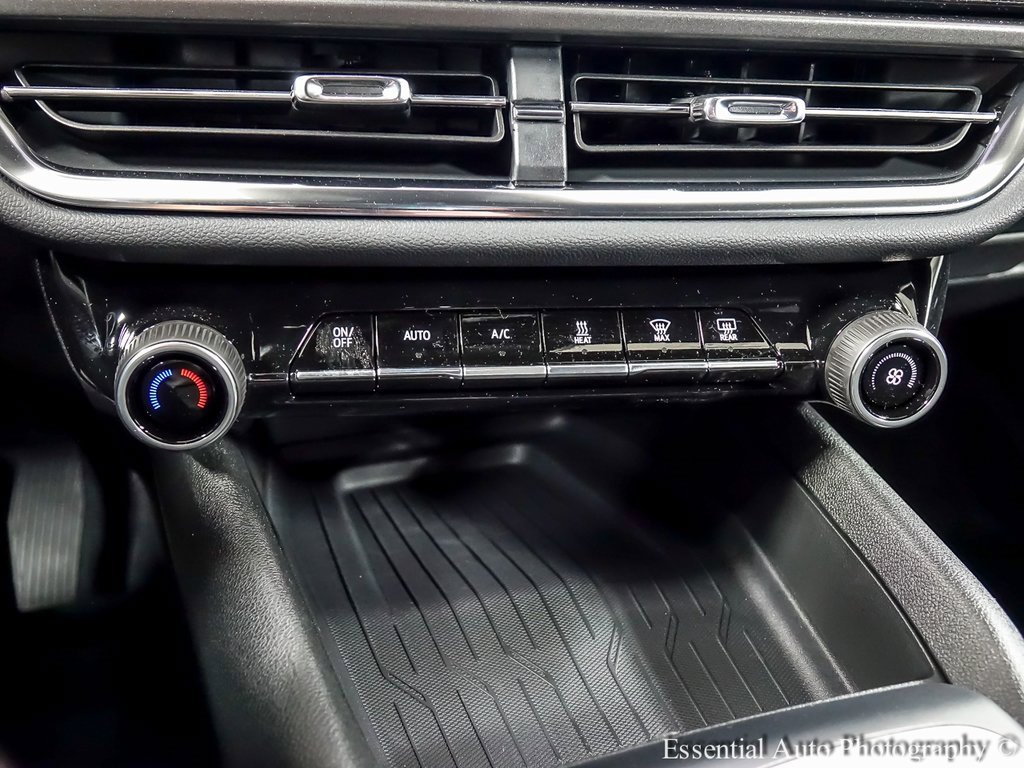 New 2026 Chevrolet Equinox EV LT image 17