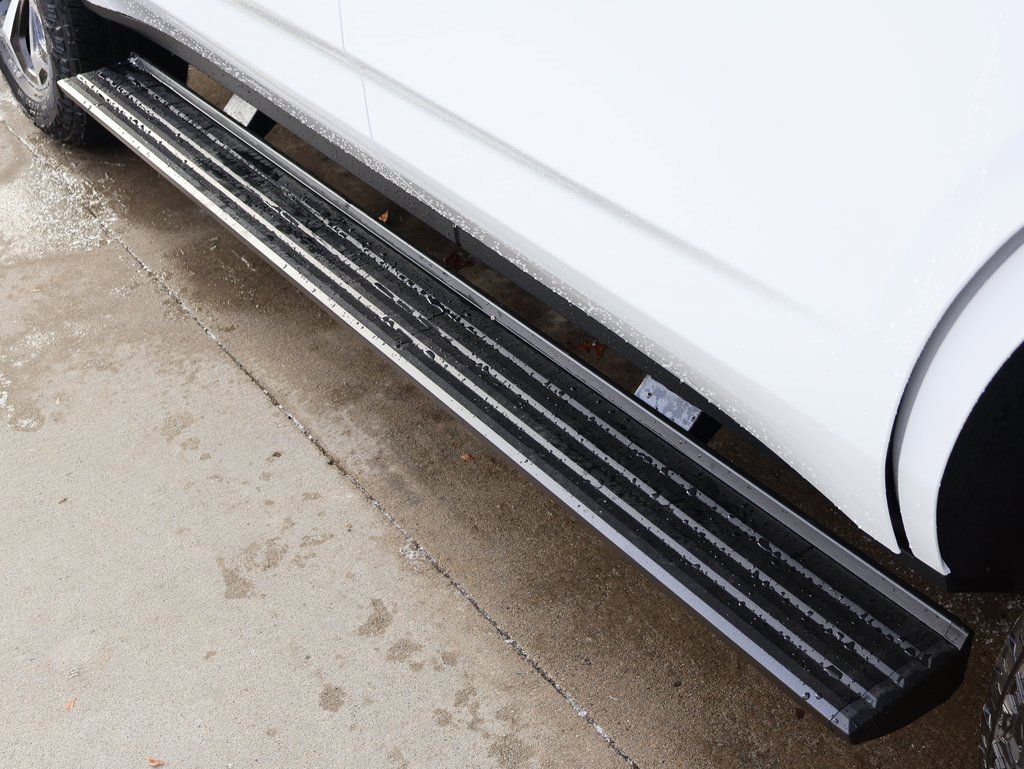 New 2025 GMC Yukon AT4 Ultimate image 10