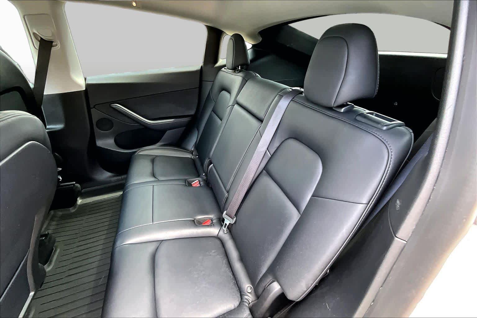 Used 2021 Tesla Model Y Long Range AWD/4WD image 19