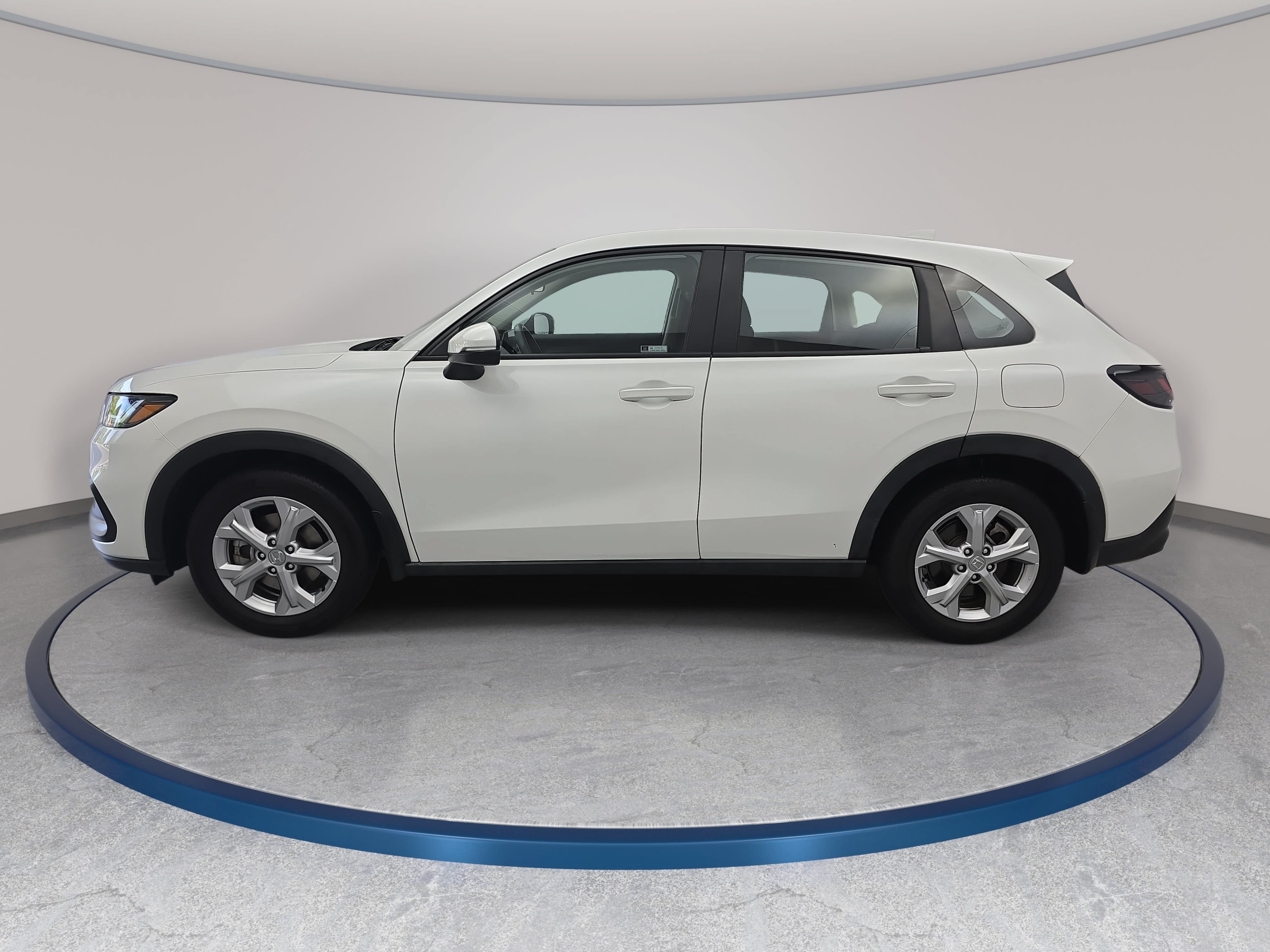 Used 2024 Honda HR-V LX image 8