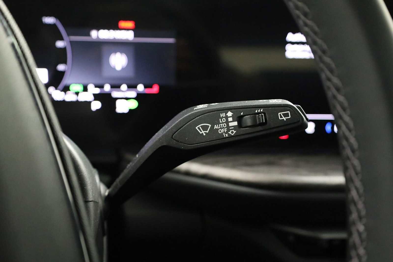 Certified 2025 Audi Q5 Prestige image 28