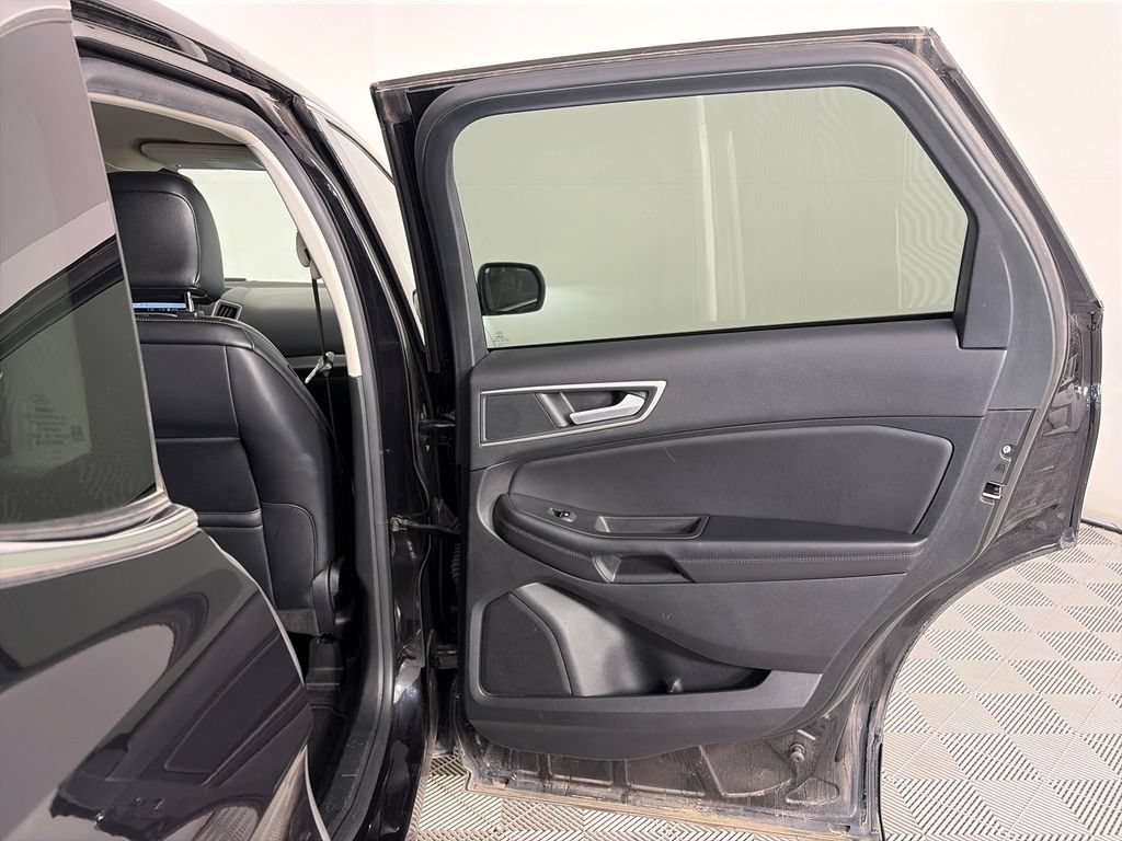 Used 2024 Ford Edge SEL AWD/4WD image 28