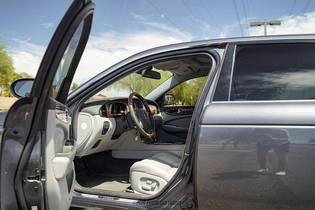 Used 2006 Jaguar XJ8 RWD image 30