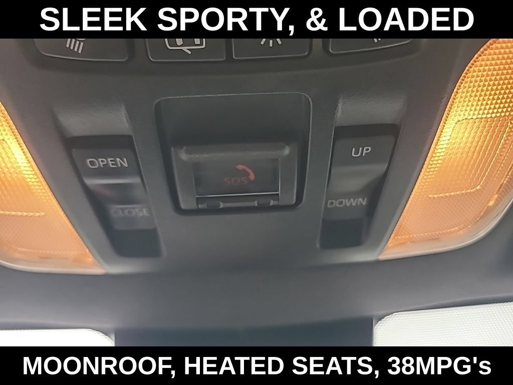 Used 2021 Toyota Corolla XSE FWD image 16