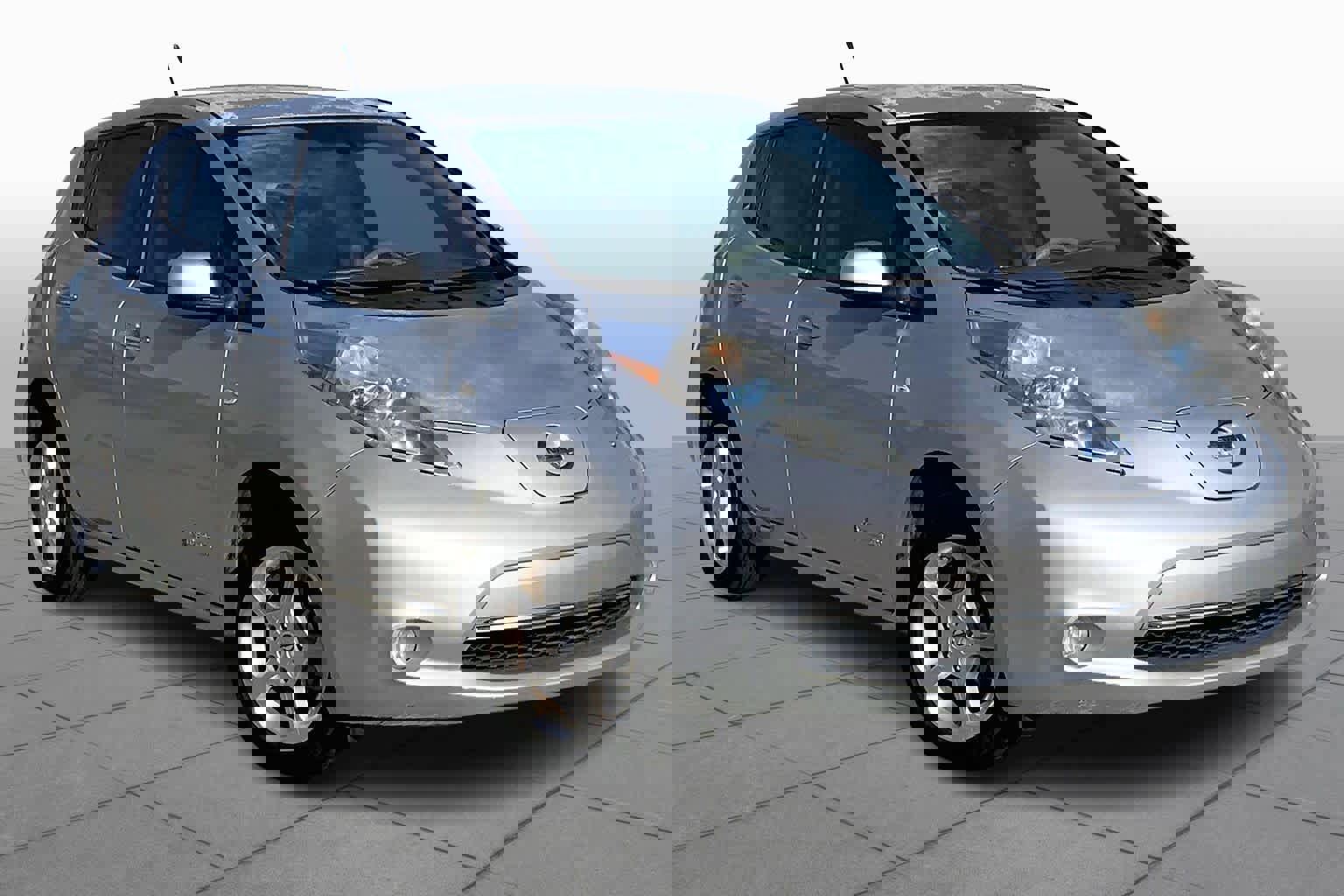 Used 2012 Nissan Leaf SL image 2