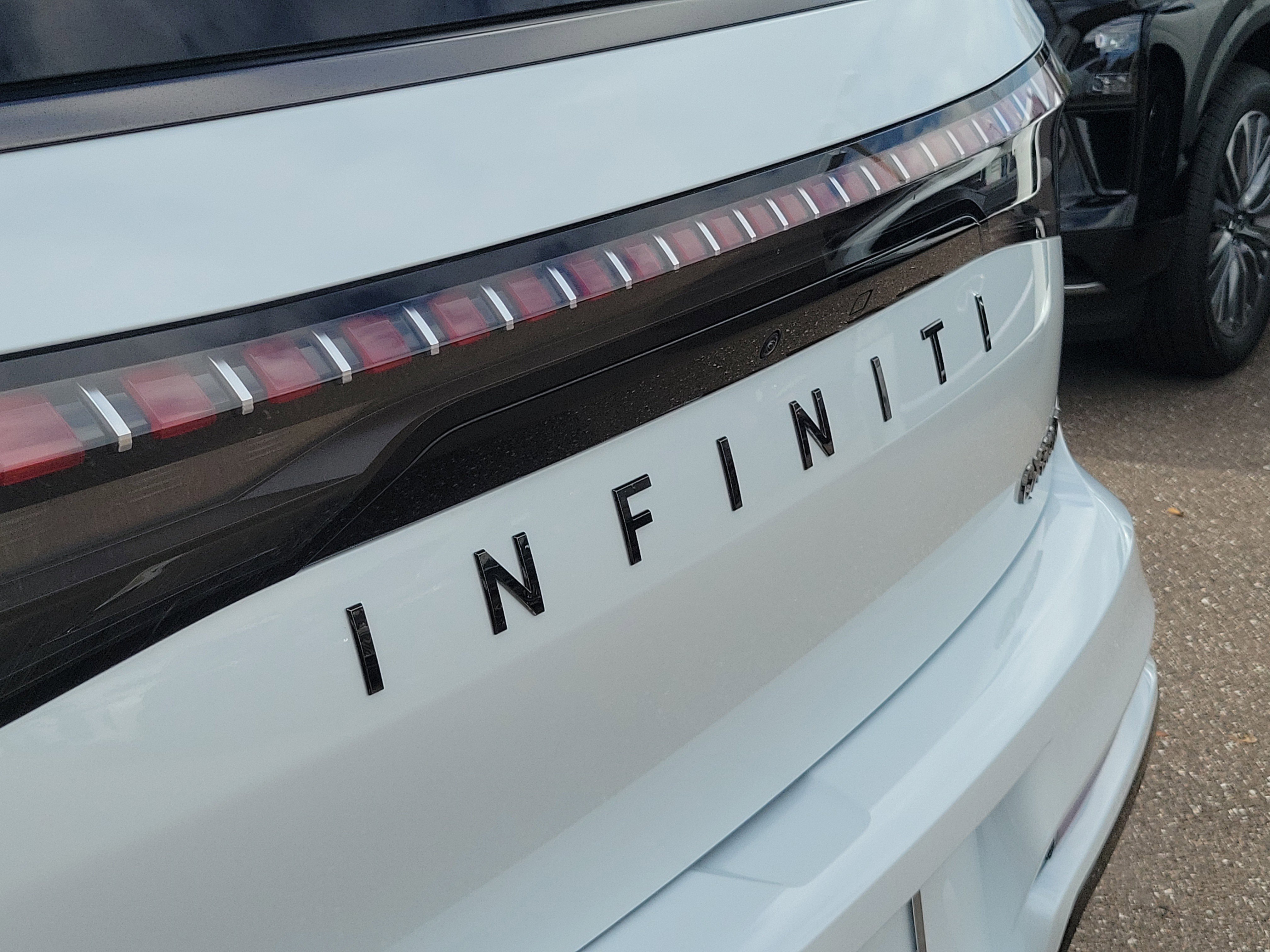 New 2026 INFINITI QX80 Autograph image 6