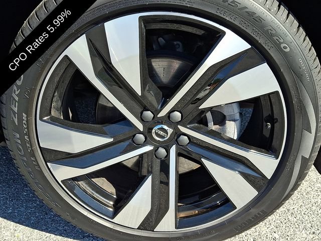 Certified 2023 Volvo XC40 B5 Ultimate w/ Climate Package AWD/4WD image 10