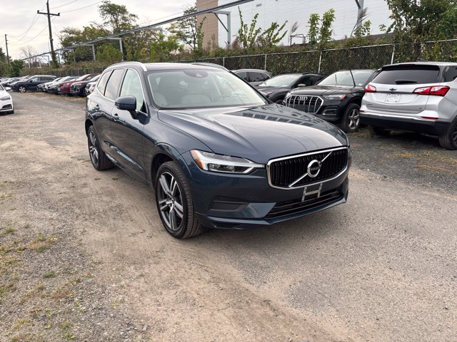 Used 2020 Volvo XC60 T6 Momentum w/ Protection Package Premier