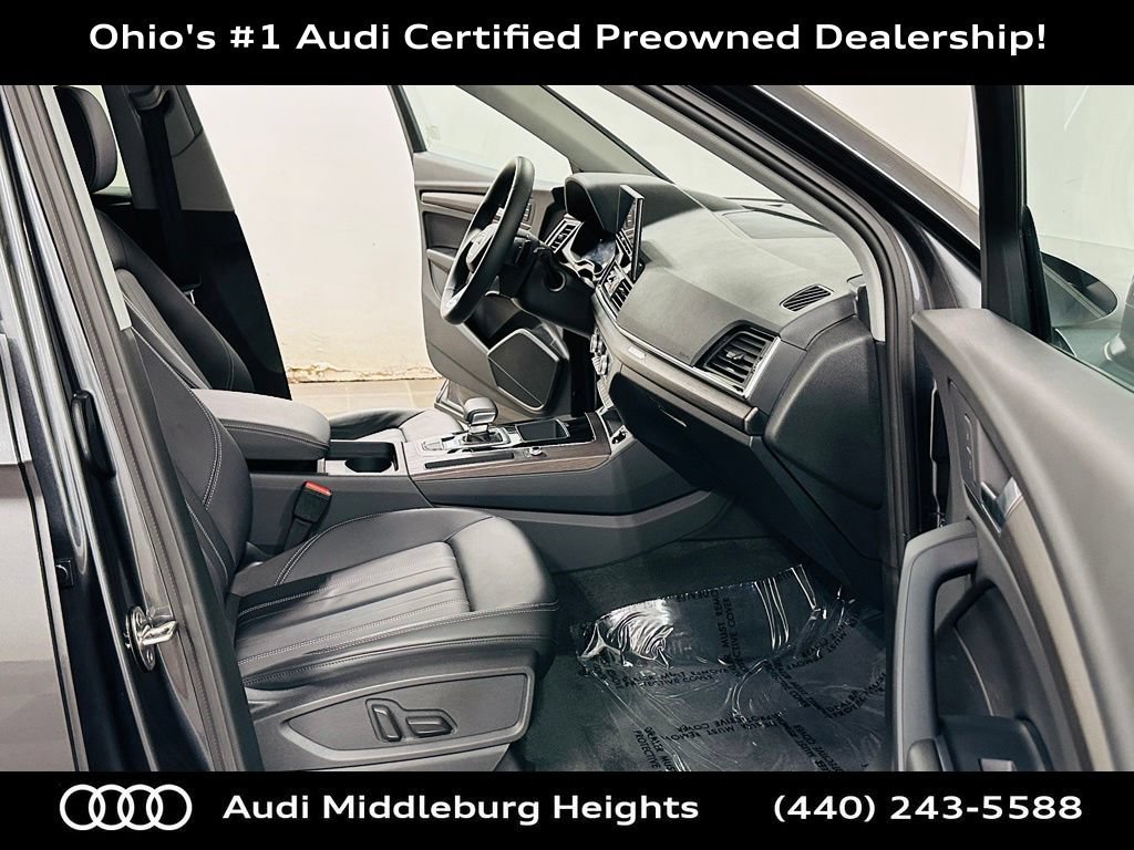 Certified 2023 Audi Q5 2.0T Premium w/ Convenience Package AWD/4WD image 9