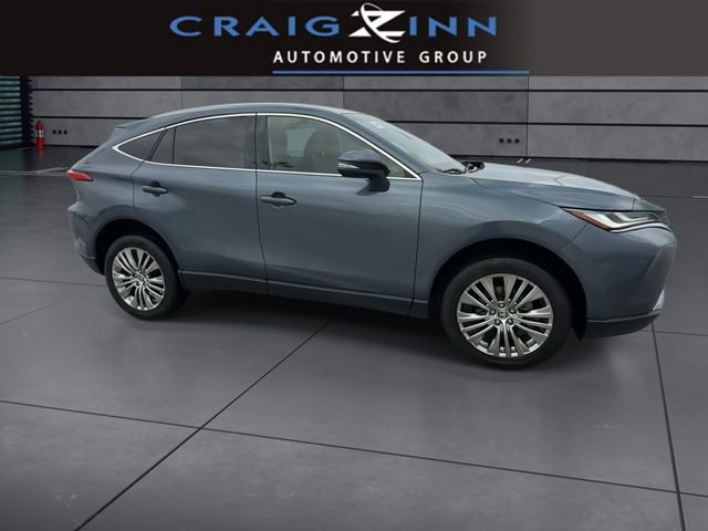 Used 2022 Toyota Venza XLE AWD/4WD image 9
