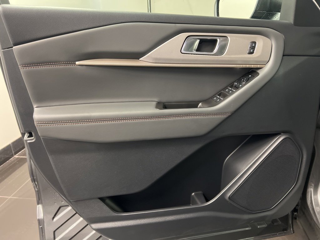 New 2026 Ford Explorer Active w/ Active Comfort Package image 27