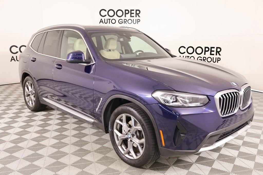 Used 2022 BMW X3 xDrive30i w/ Premium Package 2