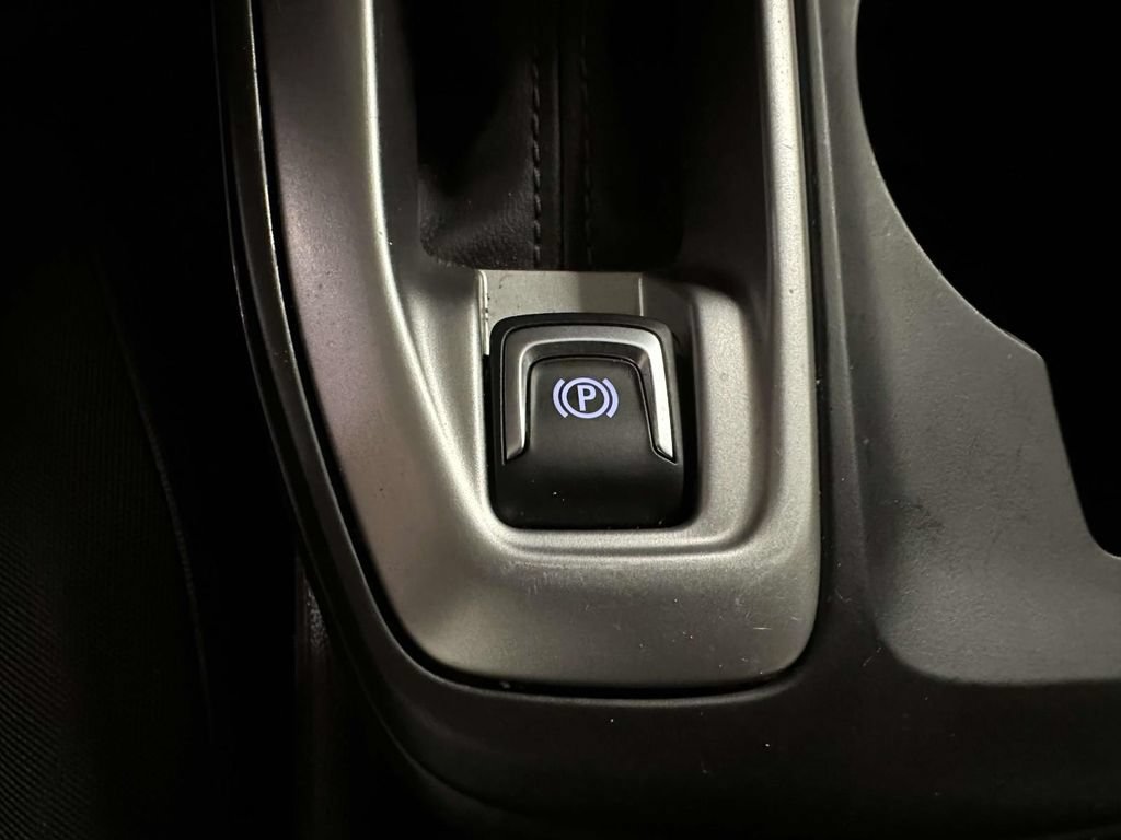 Used 2024 Chevrolet Trax LS w/ LS Convenience Package FWD image 24