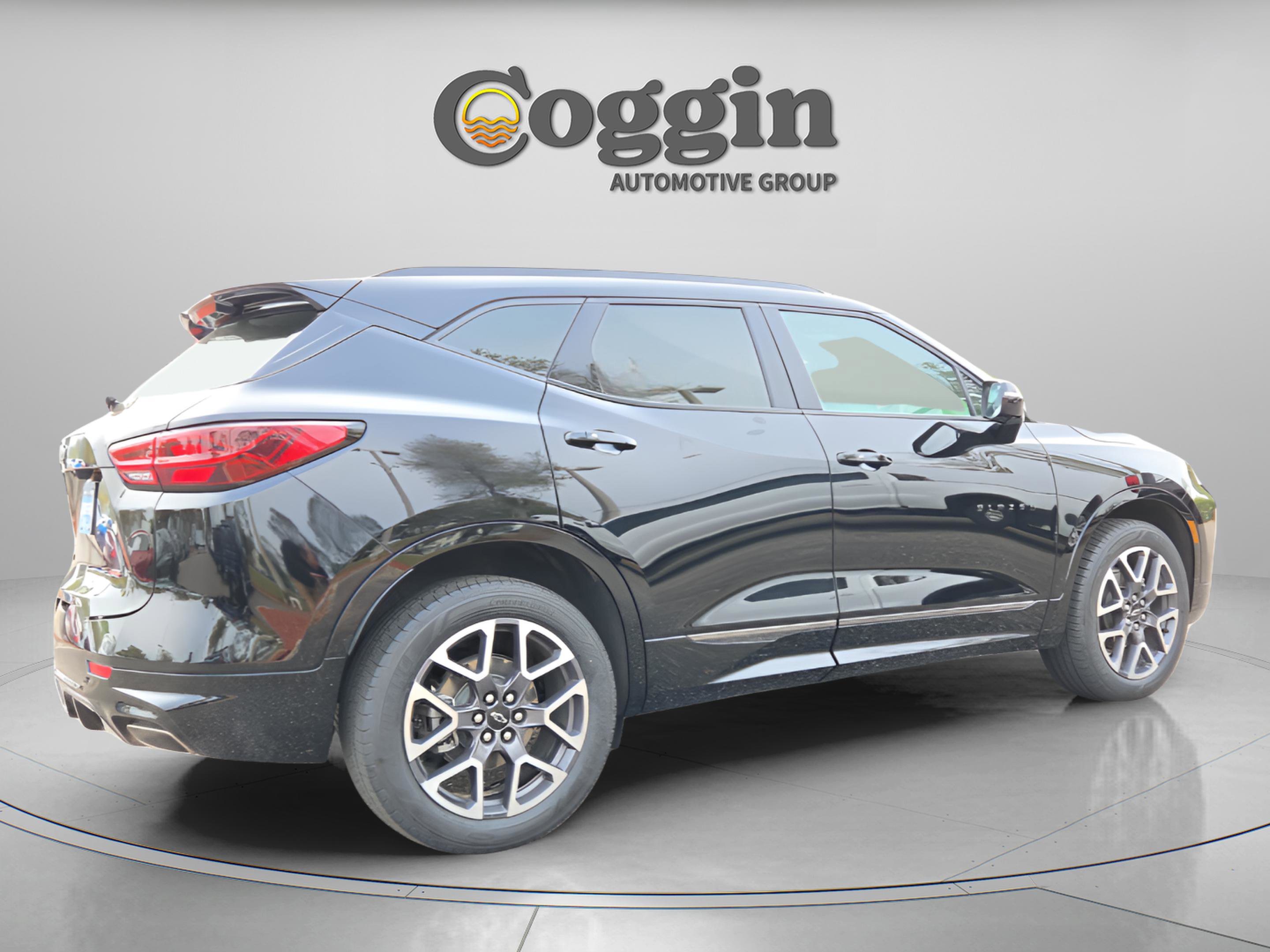 Used 2023 Chevrolet Blazer RS w/ Driver Confidence II Package image 5