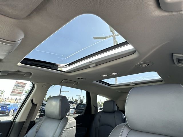 Used 2019 Buick Enclave Essence image 19