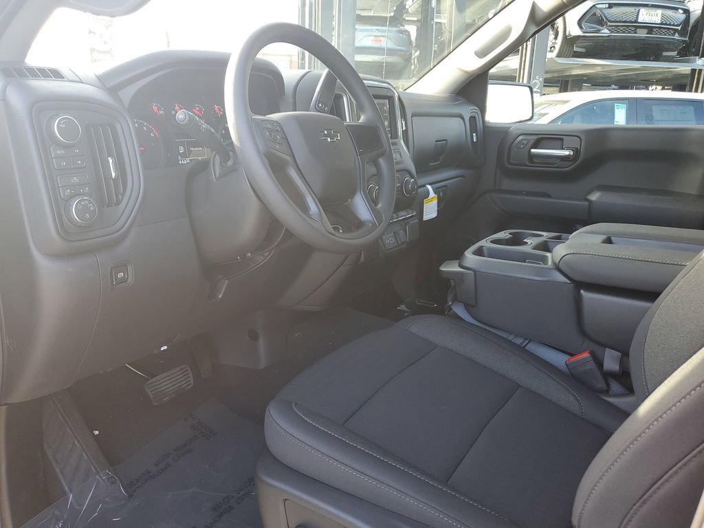 New 2026 Chevrolet Silverado 1500 Custom Trail Boss w/ LPO, Dark Essentials Package image 7