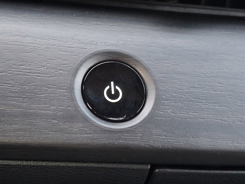 Used 2024 Nissan Ariya AWD image 21