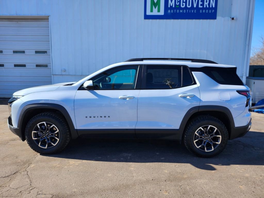 Used 2026 Chevrolet Equinox ACTIV w/ Convenience Package III image 2