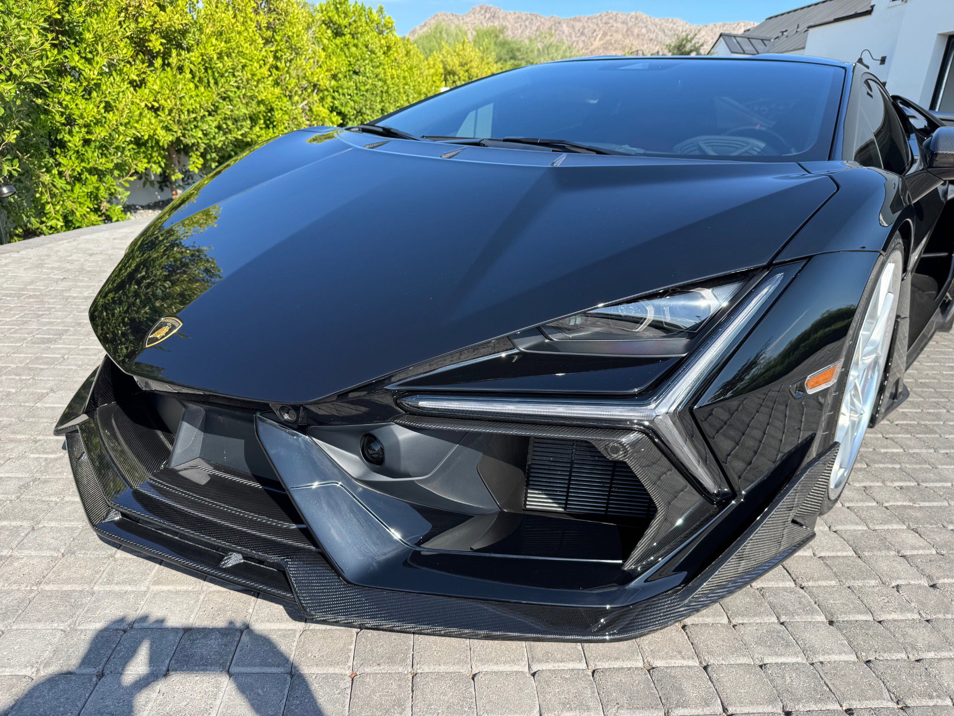 Used 2024 Lamborghini Revuelto image 6