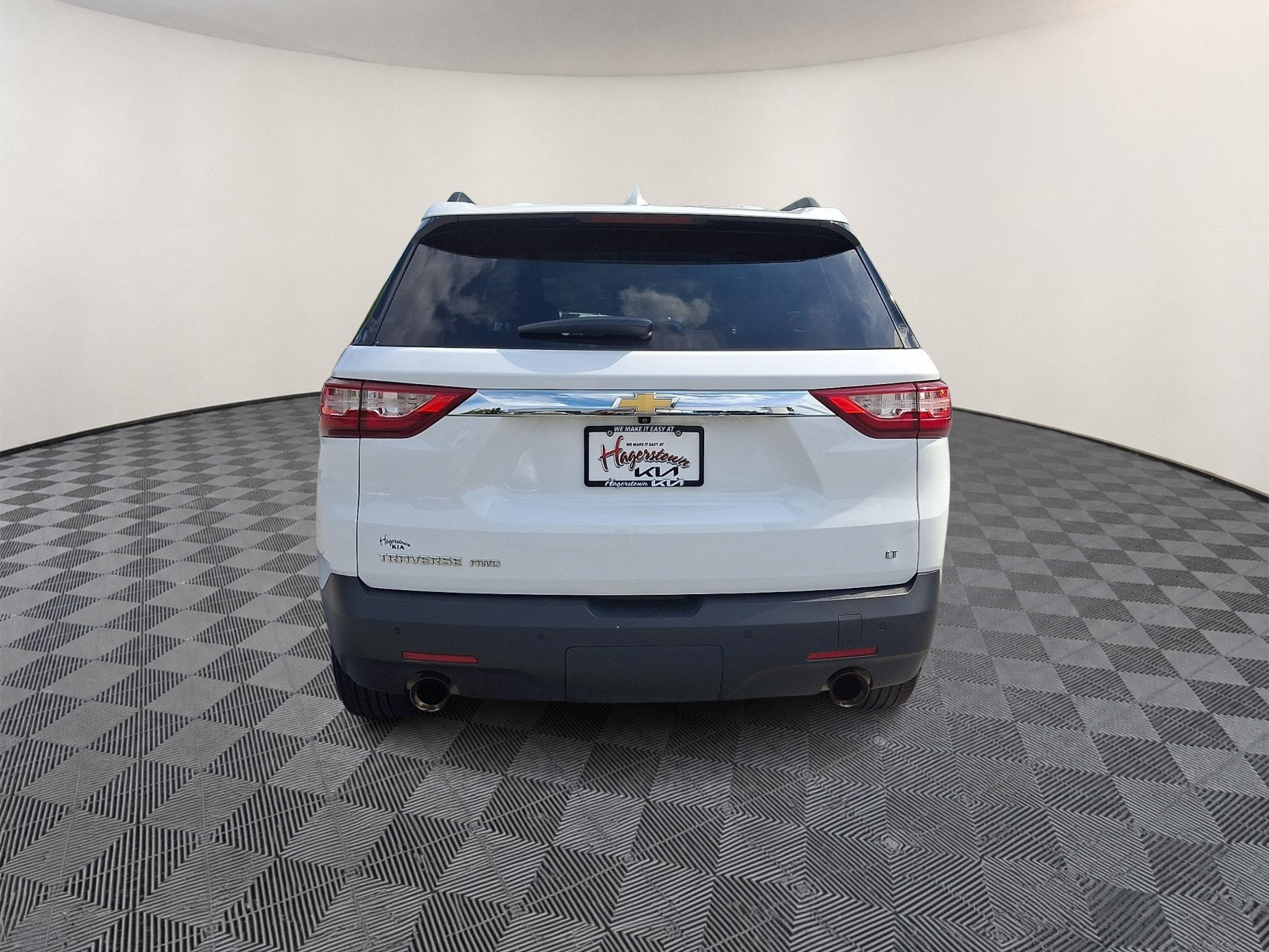 Used 2020 Chevrolet Traverse LT w/ LPO, Floor Liner Package AWD/4WD image 5