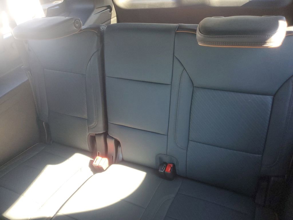 New 2026 GMC Yukon XL AT4 w/ AT4 Premium Plus Package image 7