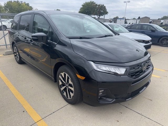 New 2026 Honda Odyssey EX-L image 3