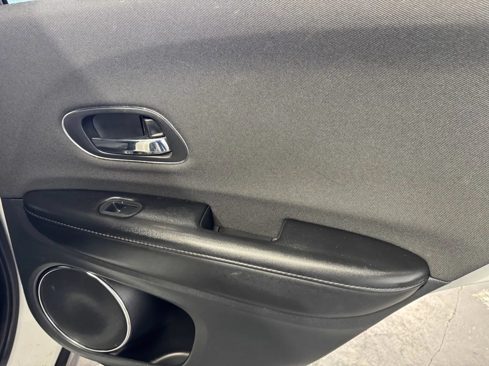 Used 2022 Honda HR-V EX image 8