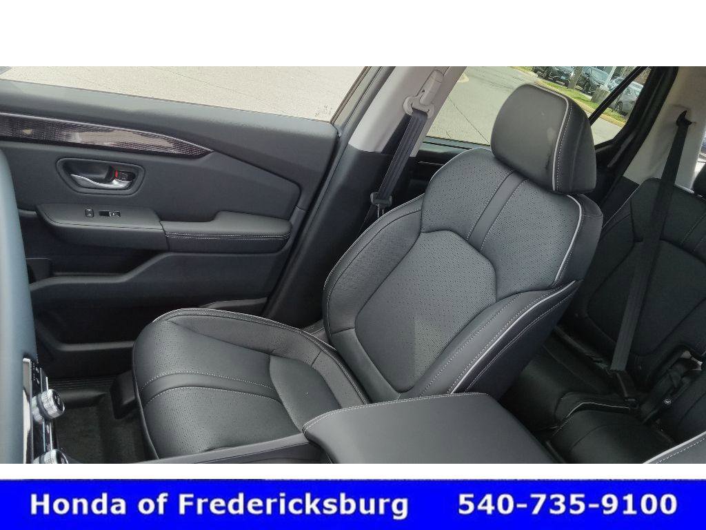 Certified 2025 Honda Pilot Elite image 28