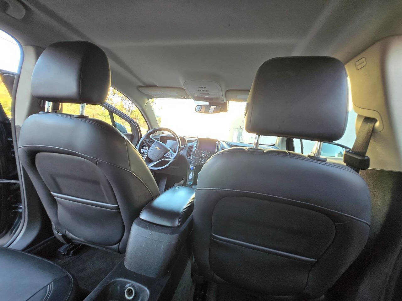 Used 2011 Chevrolet Volt Premium w/ Premium Trim Package image 32