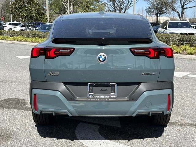 Used 2025 BMW X2 xDrive28i image 4
