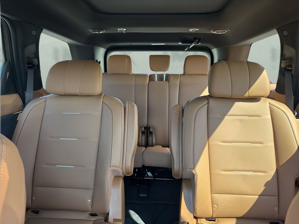 Used 2026 Hyundai Palisade Calligraphy image 12