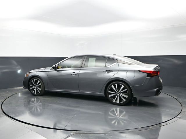 Used 2020 Nissan Altima 2.5 SR FWD image 2