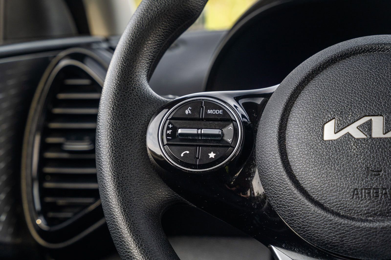 Used 2025 Kia Soul S image 26