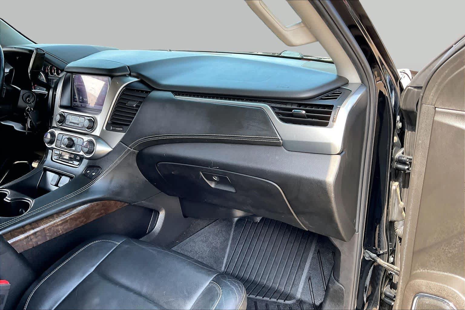 Used 2018 Chevrolet Tahoe LT AWD/4WD image 17