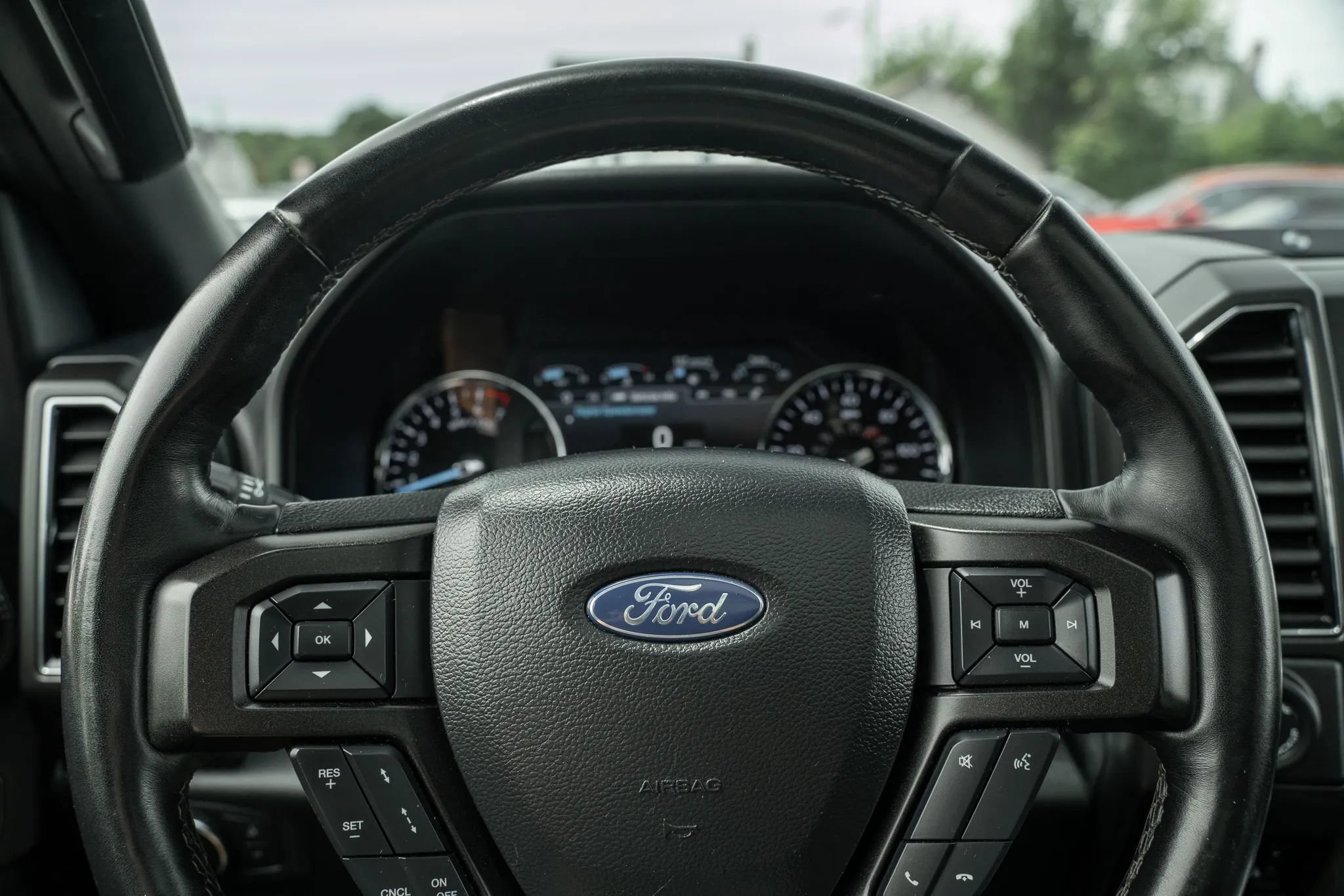Used 2019 Ford Expedition Max Limited w/ Special Edition Package AWD/4WD image 24