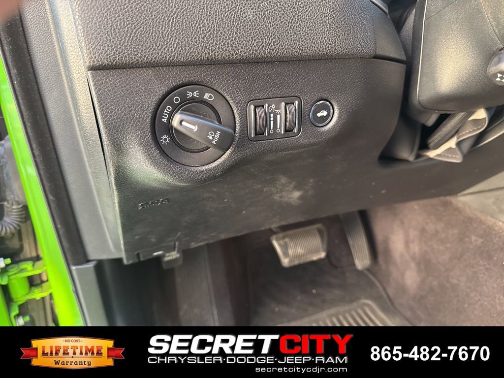 Used 2017 Dodge Charger SRT w/ Harman/Kardon Audio Group image 31