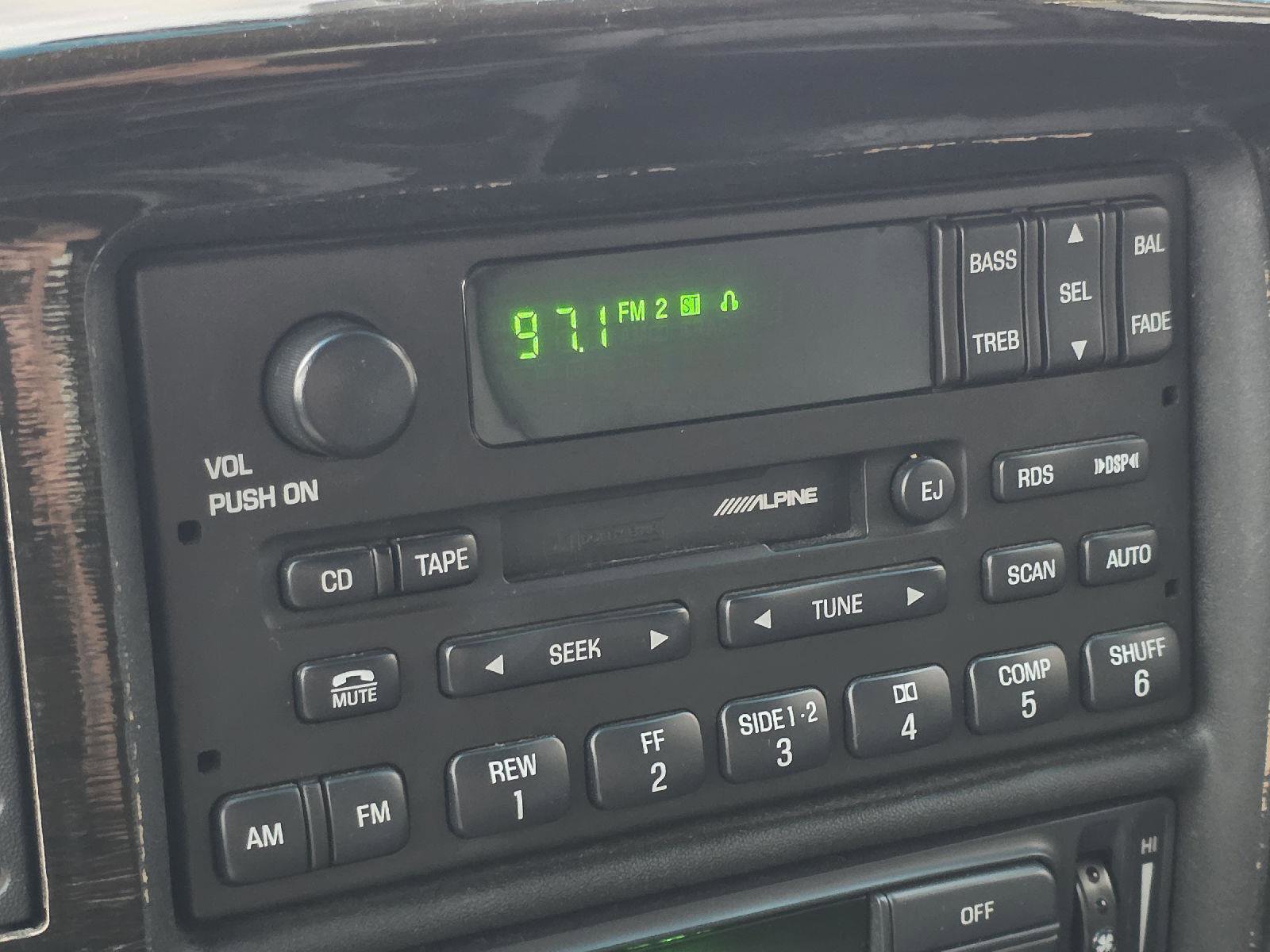 Used 2002 Lincoln Blackwood image 27