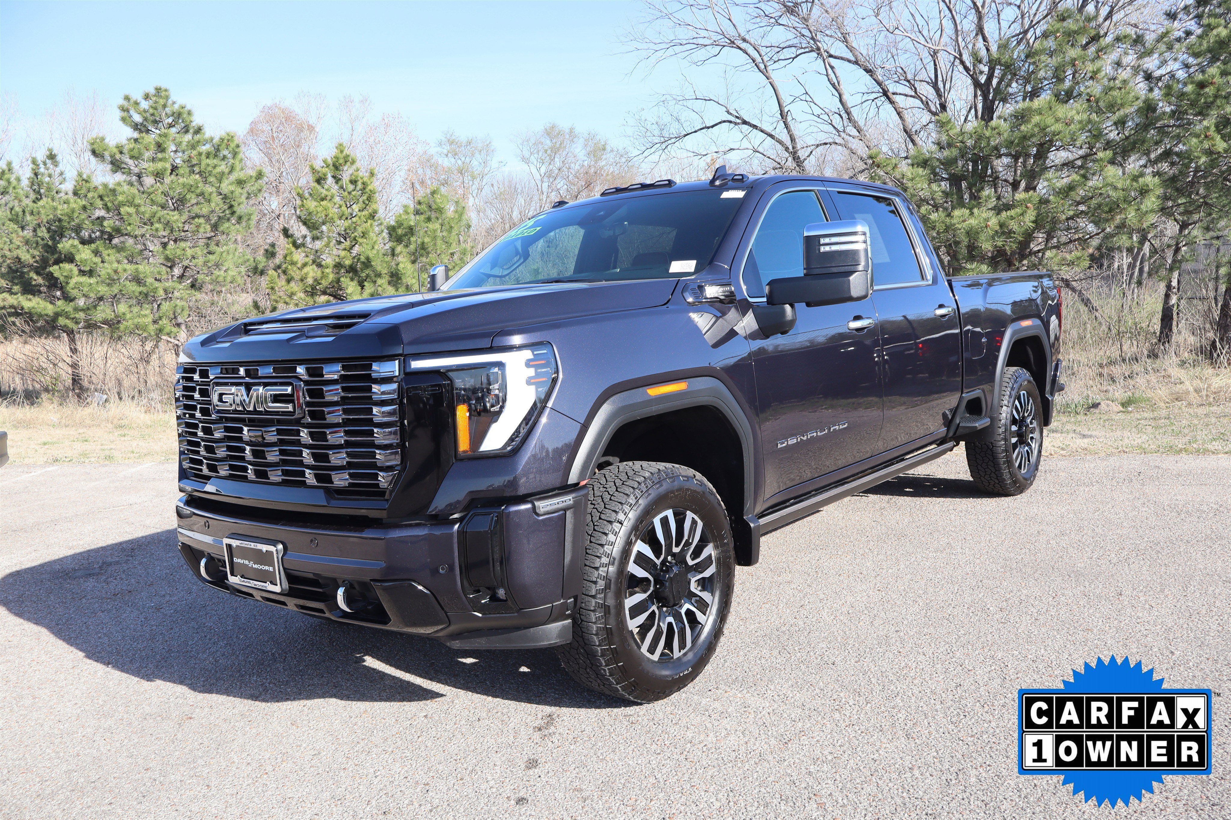 Used 2025 GMC Sierra 2500 Denali Ultimate image 12