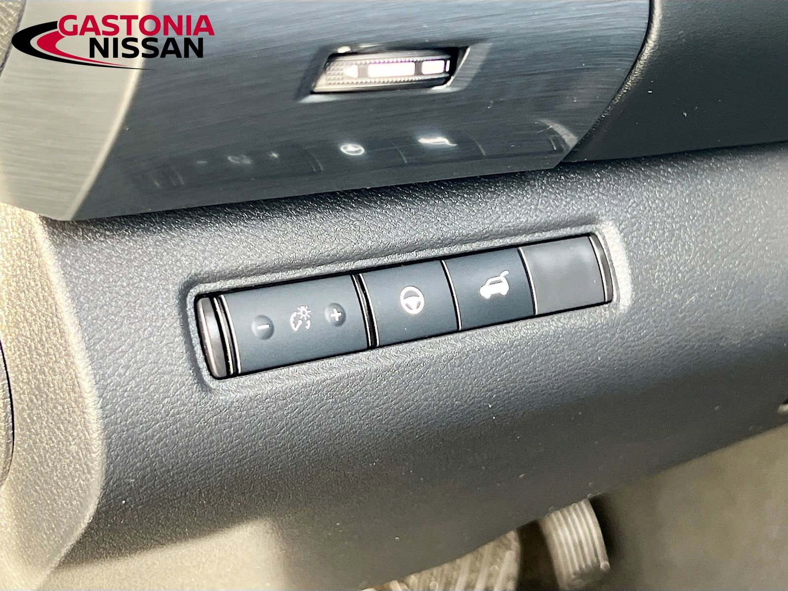 Used 2023 Nissan Pathfinder SL w/ SL Premium Package image 13